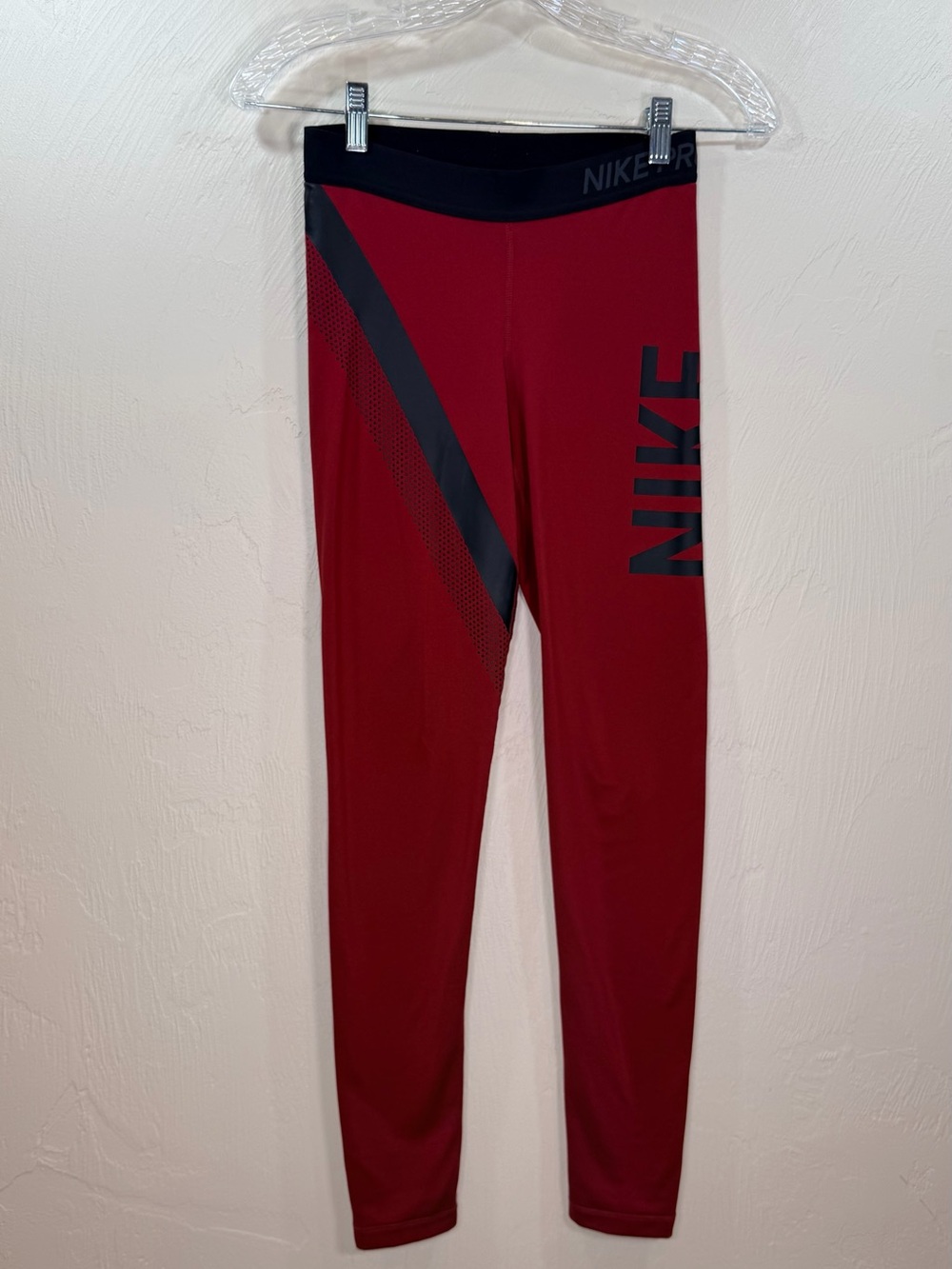 Nike Women’s Running fleece lined Maroon Leggings with Black Logo
